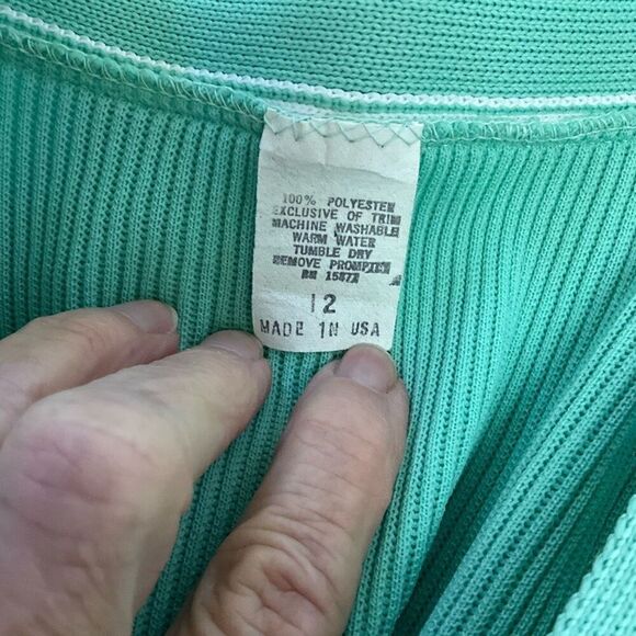 Vintage Women’s 12 Green Holiday Christmas Cardigan Sweater Granny USA - Picture 12 of 13